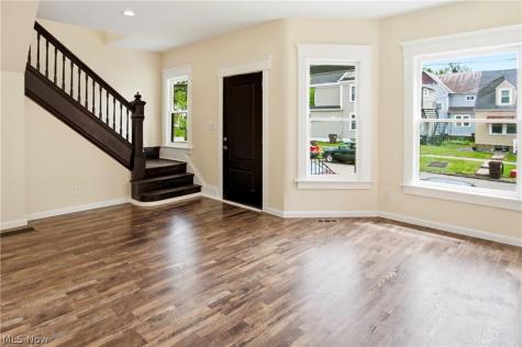 213 E Montgomery Street Marietta OH 45750