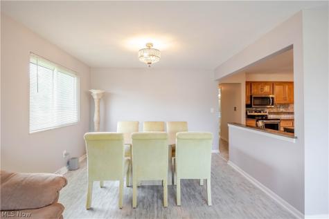 1709 Winchester Drive Parma OH 44134