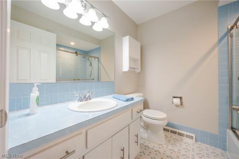 1709 Winchester Drive Parma OH 44134