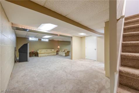 1709 Winchester Drive Parma OH 44134