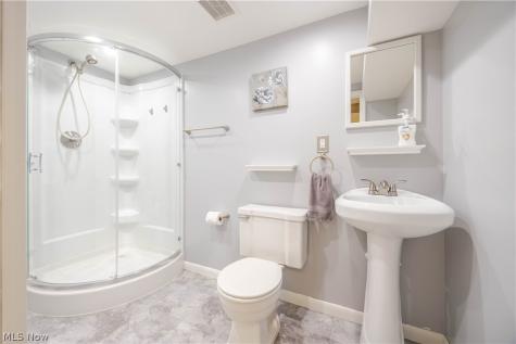 1709 Winchester Drive Parma OH 44134