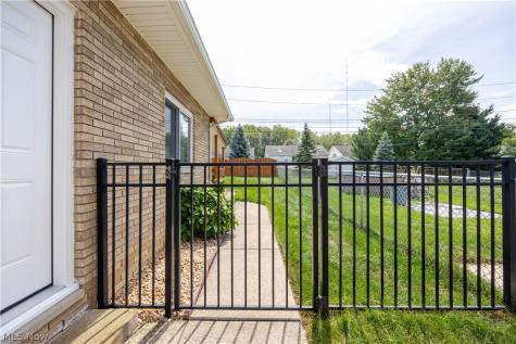 1709 Winchester Drive Parma OH 44134