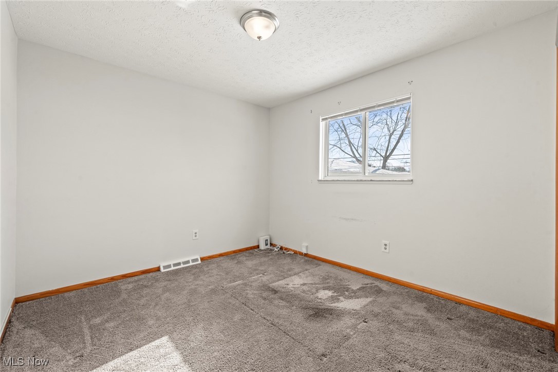 14320 Janice Drive Maple Heights OH 44137