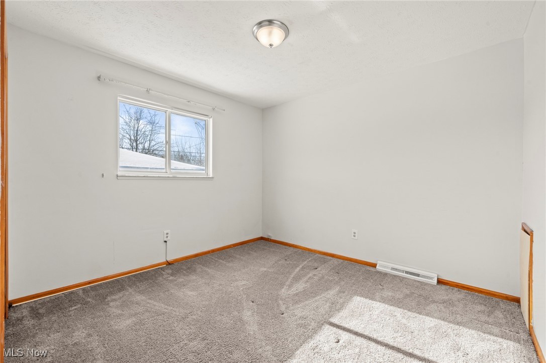 14320 Janice Drive Maple Heights OH 44137