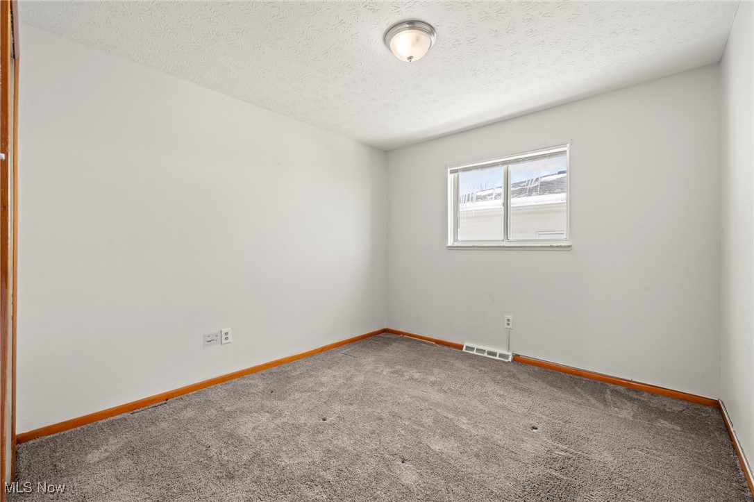 14320 Janice Drive Maple Heights OH 44137