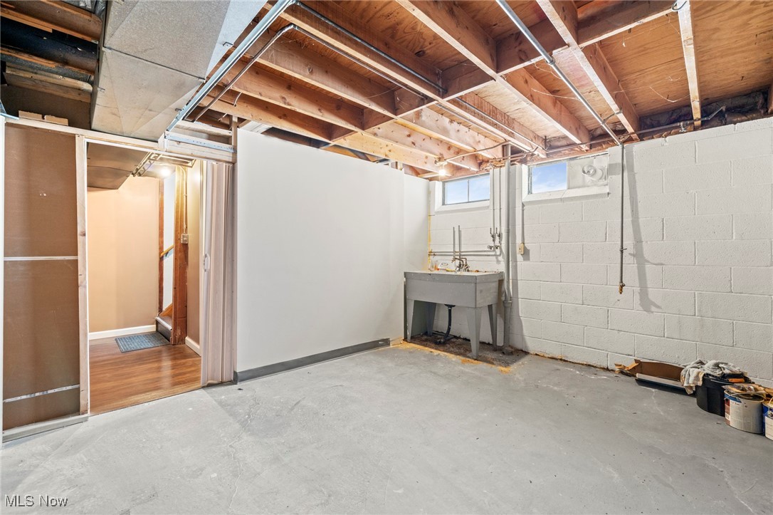 14320 Janice Drive Maple Heights OH 44137