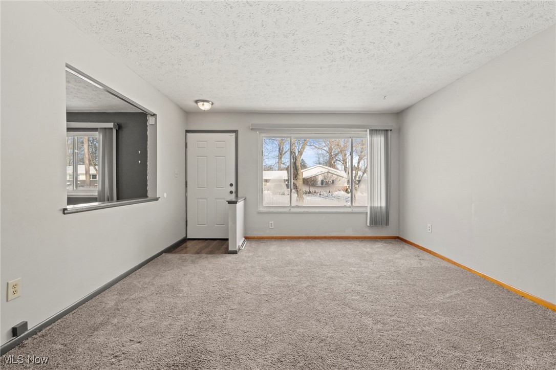 14320 Janice Drive Maple Heights OH 44137