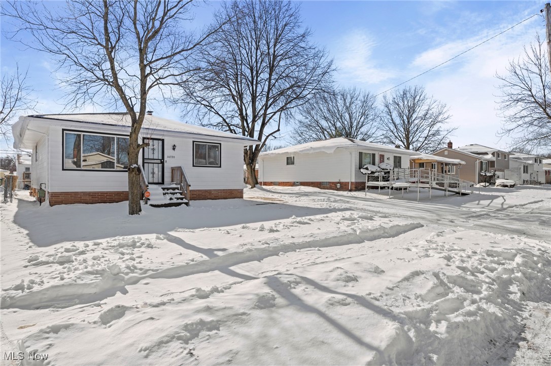 14320 Janice Drive Maple Heights OH 44137