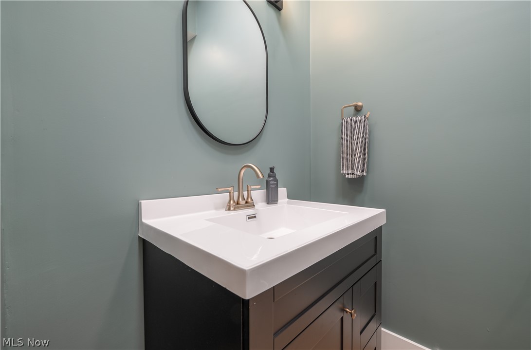 3689 Reichman Drive NW Dover OH 44622