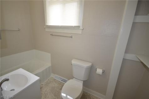 448 Bruner Street Akron OH 44306