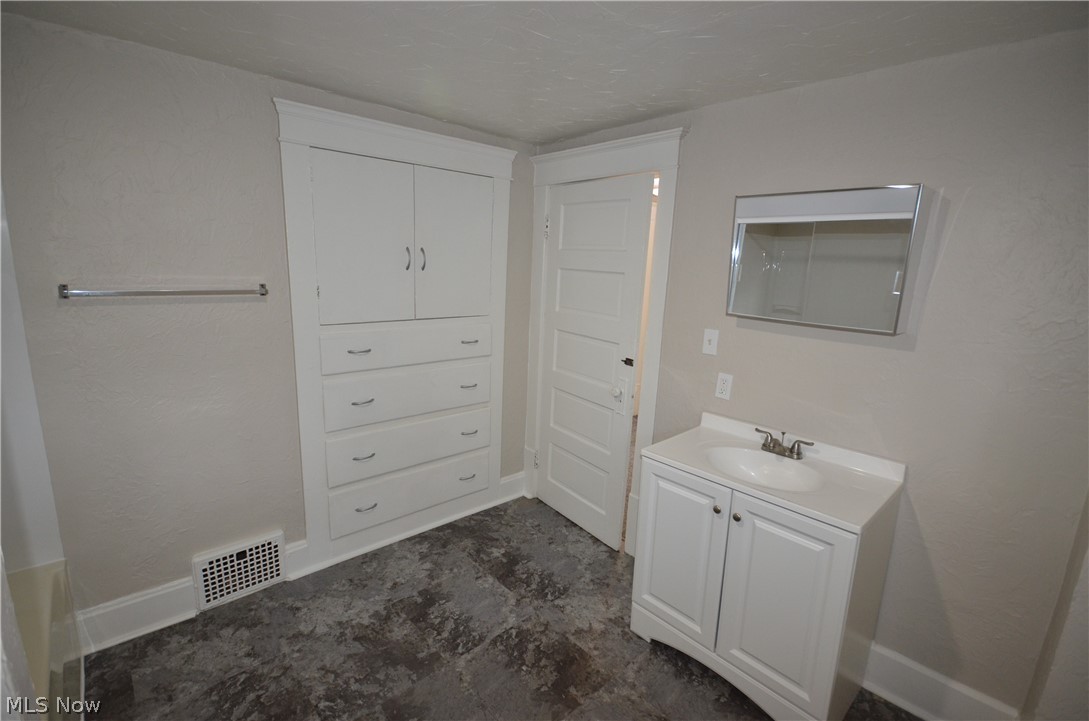 448 Bruner Street Akron OH 44306