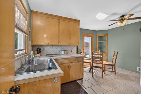 1802 Lincoln Road Wickliffe OH 44092
