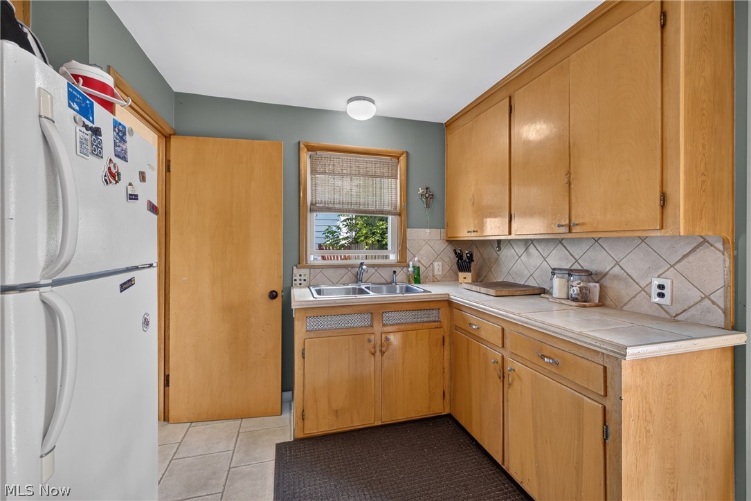 1802 Lincoln Road Wickliffe OH 44092