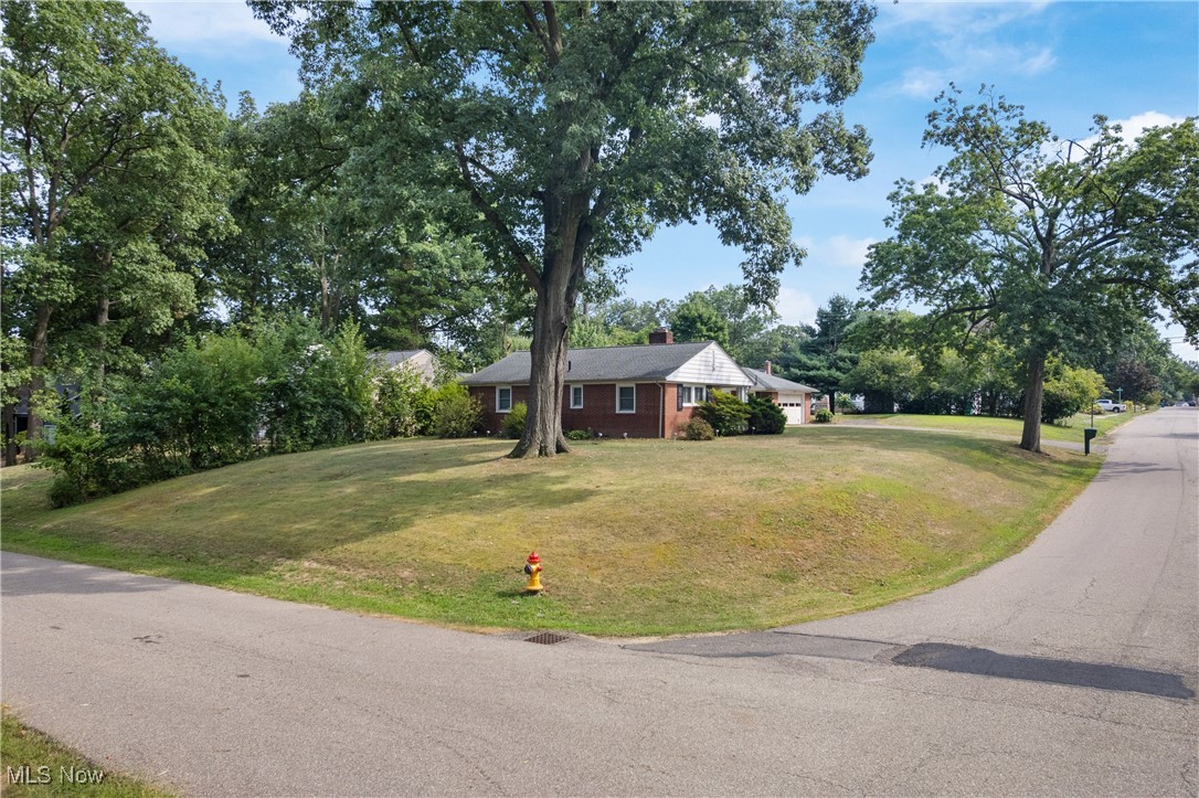 3252 Stahl Avenue NW Massillon OH 44646