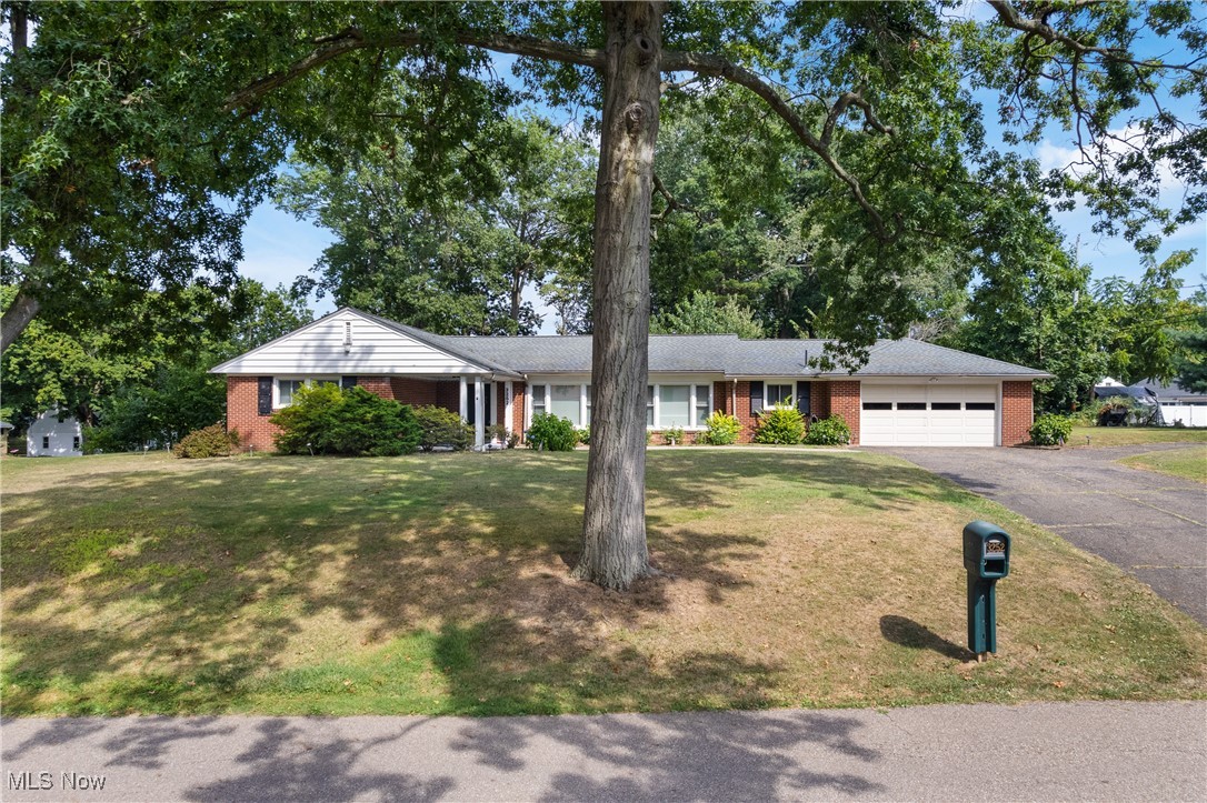 3252 Stahl Avenue NW Massillon OH 44646