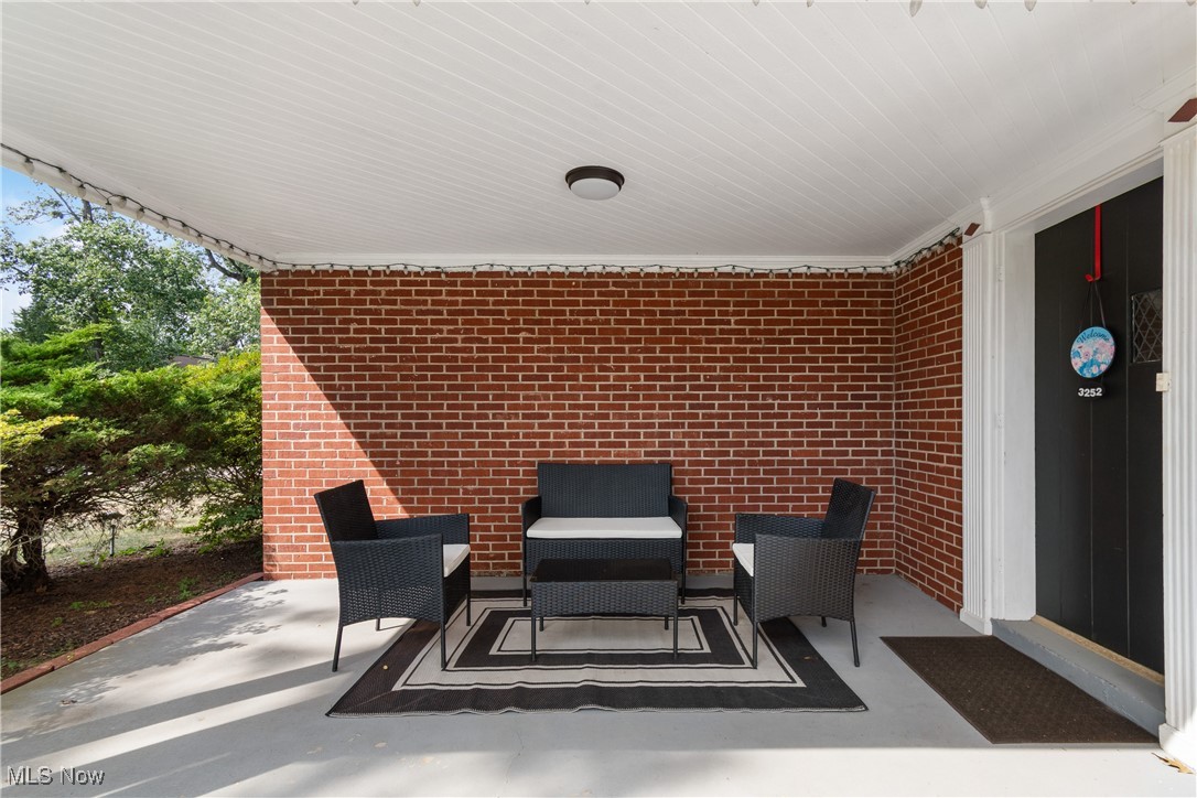 3252 Stahl Avenue NW Massillon OH 44646