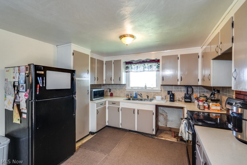 9921 Beech Street NE Louisville OH 44641