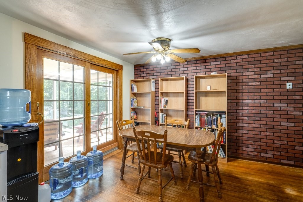 9921 Beech Street NE Louisville OH 44641