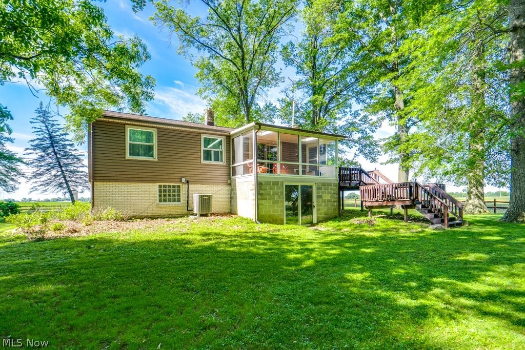 9921 Beech Street NE Louisville OH 44641
