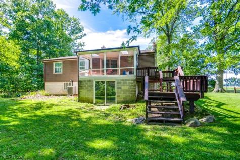 9921 Beech Street NE Louisville OH 44641