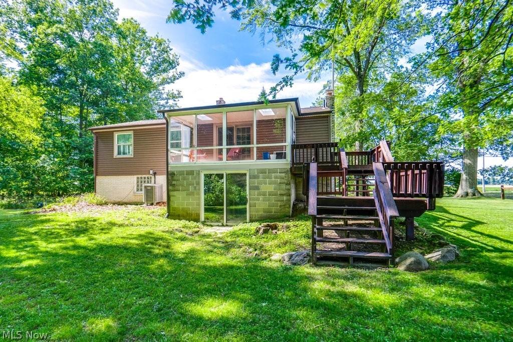 9921 Beech Street NE Louisville OH 44641