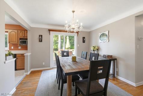 4394 Selhurst Road North Olmsted OH 44070