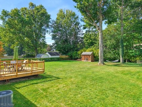 4394 Selhurst Road North Olmsted OH 44070