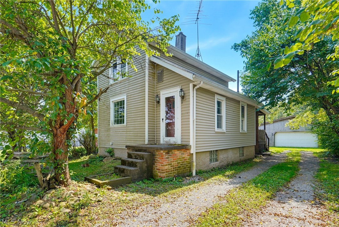 22605 Norman Avenue Alliance OH 44601