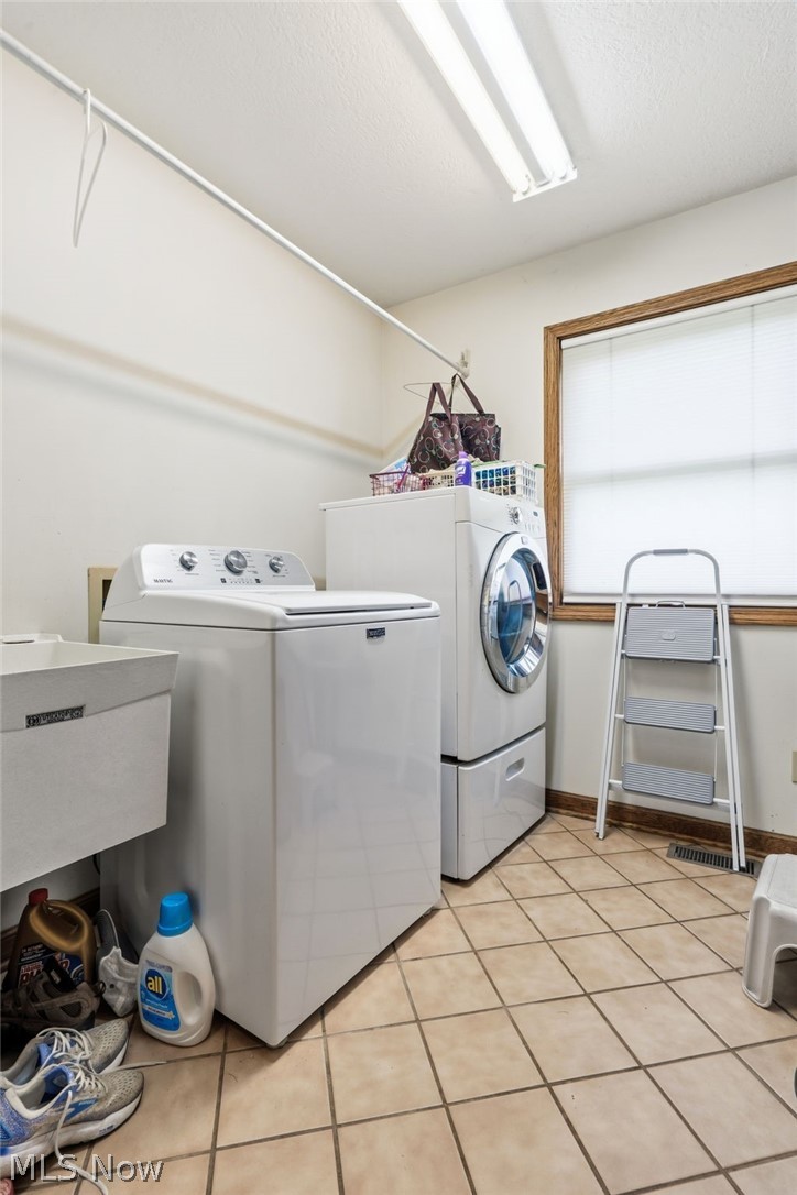 4839 Manchester Avenue SW Navarre OH 44662