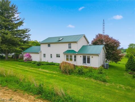 4839 Manchester Avenue SW Navarre OH 44662