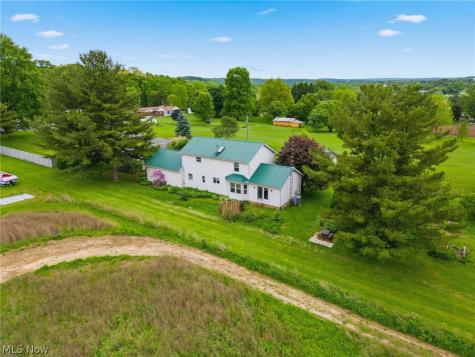 4839 Manchester Avenue SW Navarre OH 44662