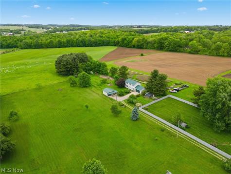4839 Manchester Avenue SW Navarre OH 44662