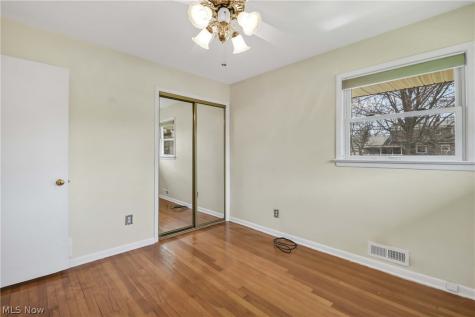 13397 Cherokee Trail Middleburg Heights OH 44130