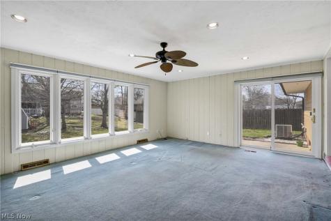 13397 Cherokee Trail Middleburg Heights OH 44130