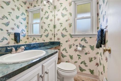 13397 Cherokee Trail Middleburg Heights OH 44130