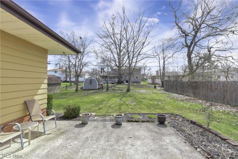 13397 Cherokee Trail Middleburg Heights OH 44130