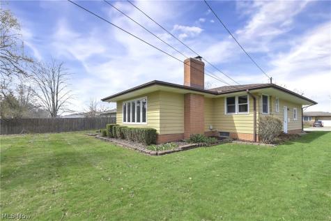 13397 Cherokee Trail Middleburg Heights OH 44130