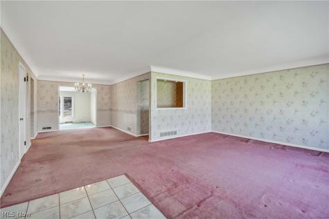 13397 Cherokee Trail Middleburg Heights OH 44130