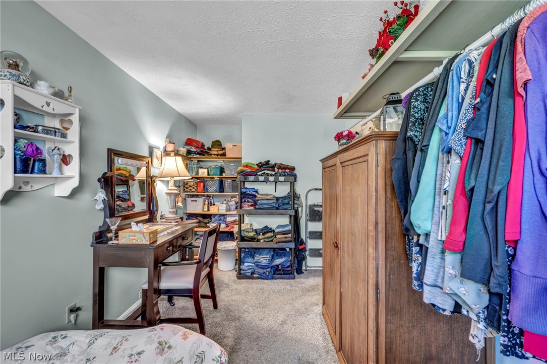702 Oberlin Place Austintown OH 44515
