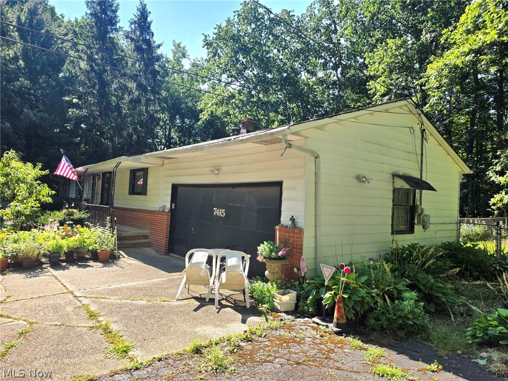 7415 Avon Lane Chesterland OH 44026