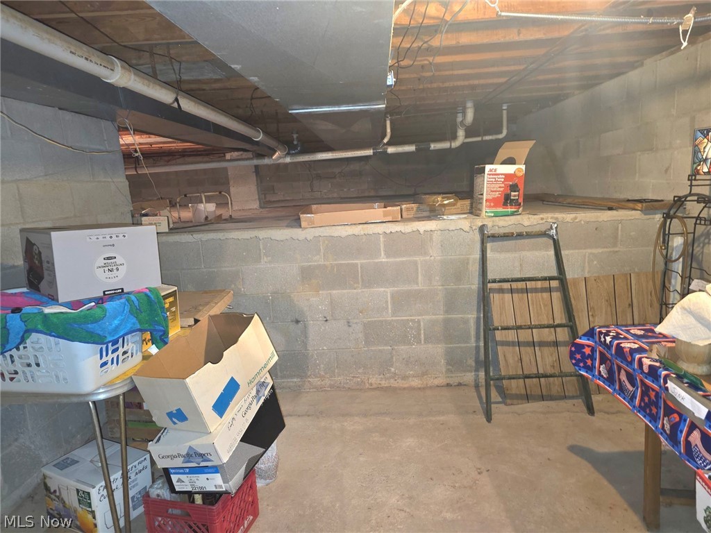 7415 Avon Lane Chesterland OH 44026