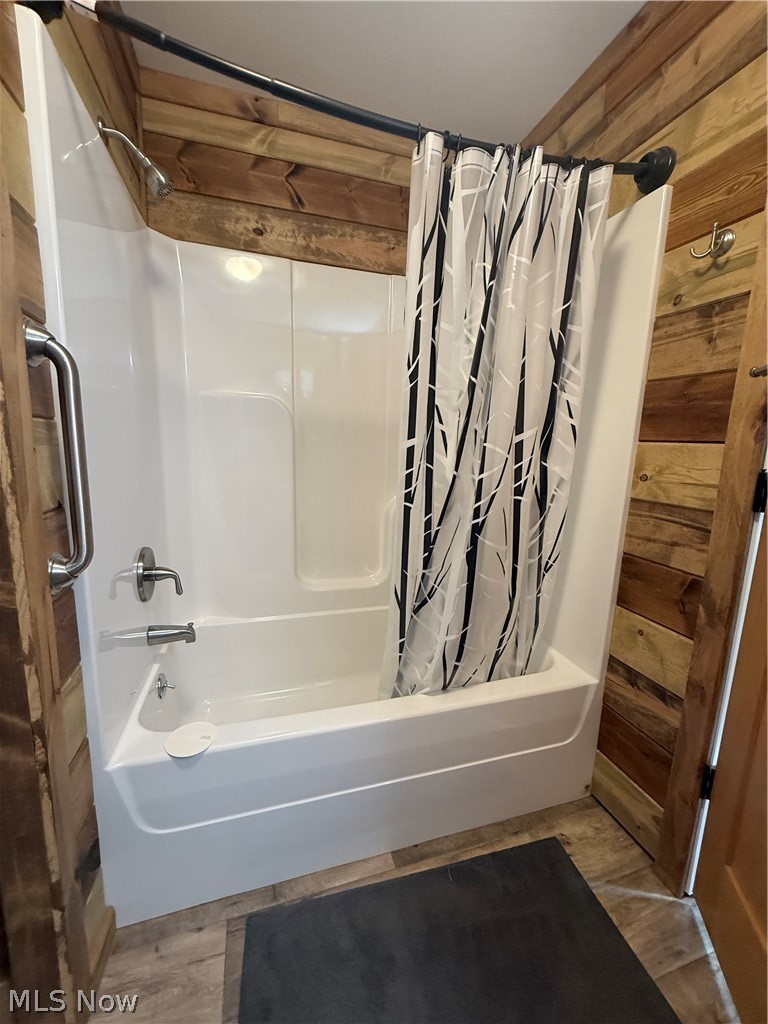 383 Onondaga Trace Loudonville OH 44842