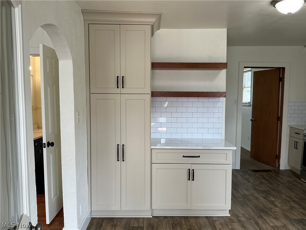4763 Rutledge Street SE Dennison OH 44621