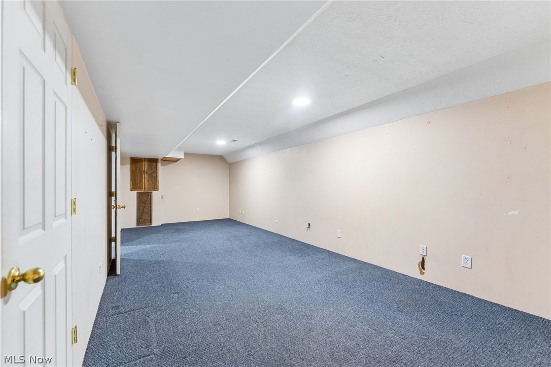621 Parkside Reserve Street Wellington OH 44090