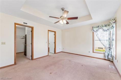 621 Parkside Reserve Street Wellington OH 44090