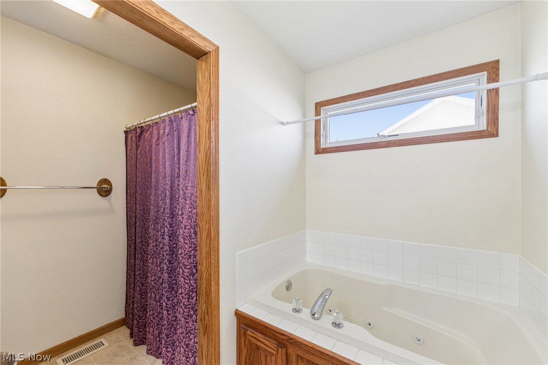 621 Parkside Reserve Street Wellington OH 44090