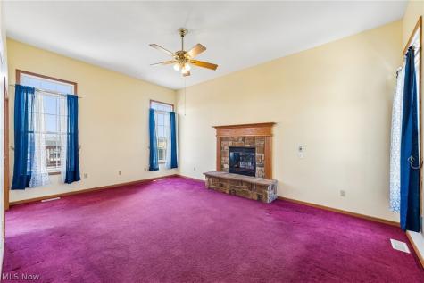 621 Parkside Reserve Street Wellington OH 44090