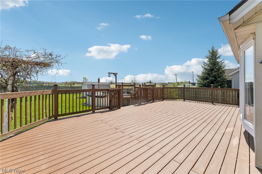 621 Parkside Reserve Street Wellington OH 44090