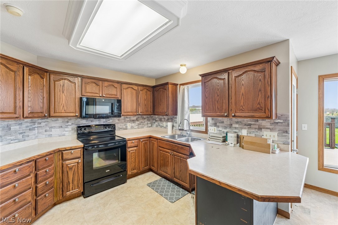 621 Parkside Reserve Street Wellington OH 44090