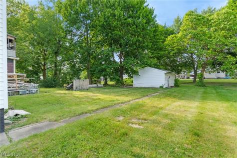2235 Winfield Way NE Canton OH 44705